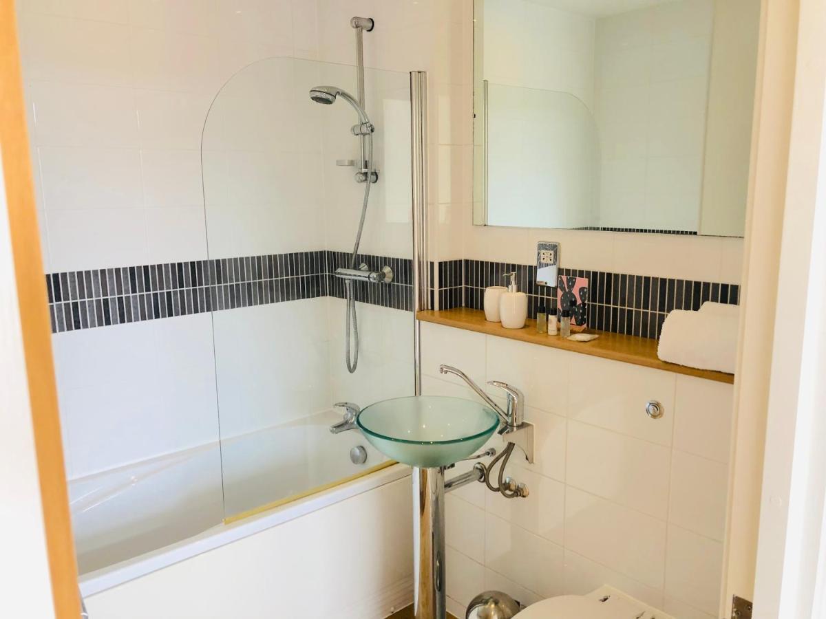 Centre Of Birmingham, 2 Bedroom - Perfect For Families, Group, Or Business Экстерьер фото